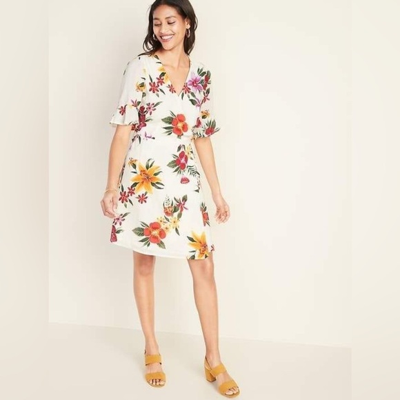 Old Navy White Tropical Floral Waist-Defined Bell-Sleeve Faux-Wrap Dress Size M - Picture 1 of 11